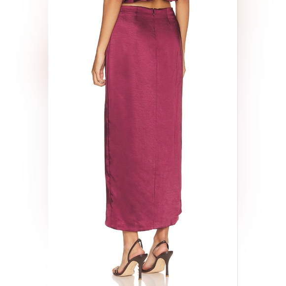 17. NWT TULAROSA OLIVIA SKIRT SET - Picture 4 of 9